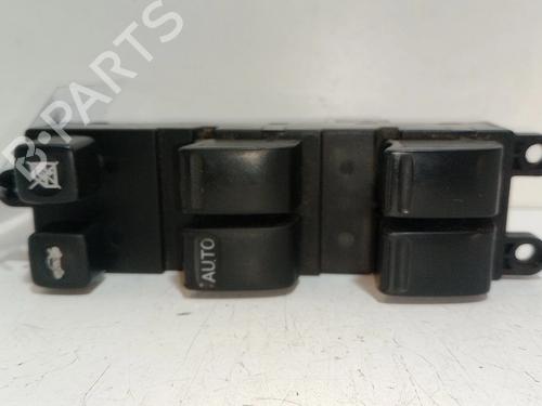 Used Left front window switch NISSAN PRIMERA (P12) [2002-2025]  28179842