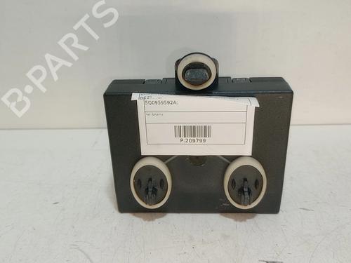 Used Electronic module VW GOLF VII (5G1, BQ1, BE1, BE2) [2012-2021]  28571190