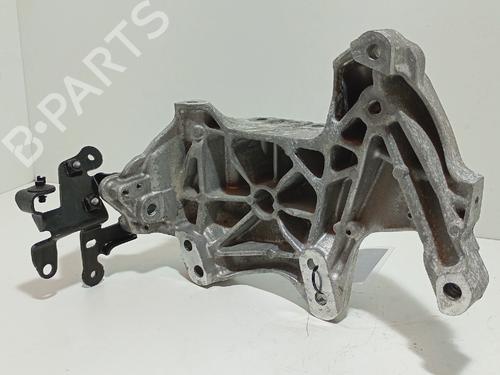 Suporte RENAULT TRAFIC III Van (FG_) 1.6 dCi 120 (FGMB, FGMC) (120 hp) 28282926