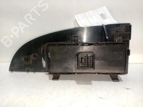 Left front window switch SEAT LEON (1P1) | BP29184442I27