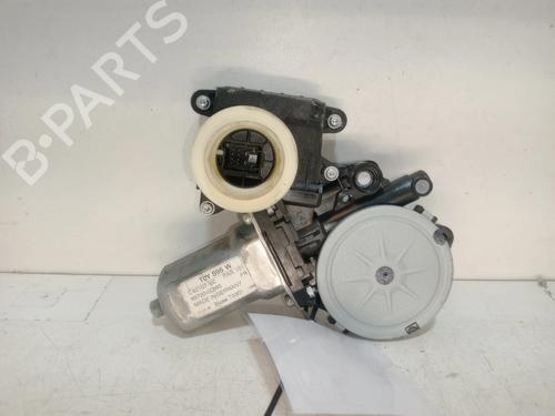 Left front window motor TOYOTA YARIS (_P13_) 1.5 Hybrid (NHP130_) | BP29301329E21 