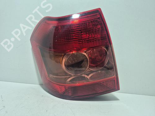 Używane Lampa tylna prawa TOYOTA COROLLA (_E12_) 1.4 D (NDE120_, NDE120R) (90 hp) 28169112