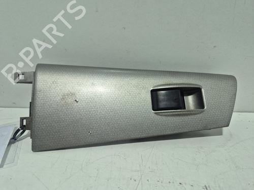 Fensterheberschalter rechts vorne für TOYOTA COROLLA (_E12_) 1.4 D (NDE120_, NDE120R) (90 hp) 28169096