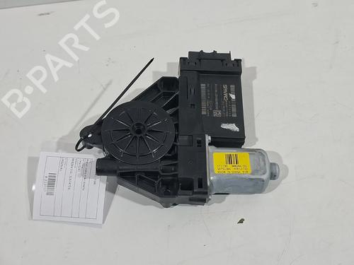 Used Right rear window motor VOLVO XC40 (536) D4 AWD (190 hp) 29374745