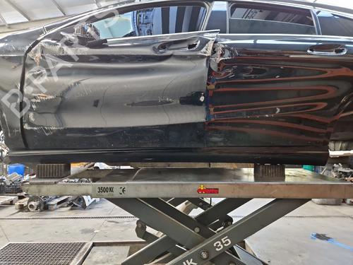 Used Left sideskirt MERCEDES-BENZ CLA Shooting Brake (X117) CLA 200 CDI / d (117.908) (136 hp) 30402233