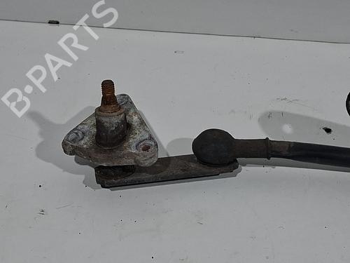 Tringlerie essuie-glace avant TOYOTA COROLLA (_E10_) 1.3 XLI 16V (EE101) | BP30470832C83