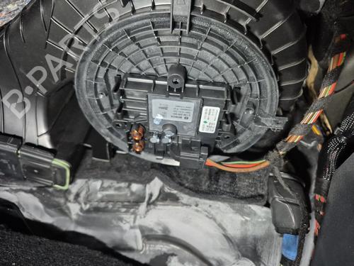 Used Heater blower motor MERCEDES-BENZ C-CLASS T-Model (S205) C 220 BlueTEC / d (205.204) (170 hp) 30499244