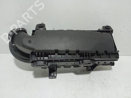 Used Air filter box PEUGEOT 3008 II SUV (MC_, MR_, MJ_, M4_) 1.2 THP/ PureTech 130 (MRHNSM, MRHNSU, MRHNSJ, MRHNYW,... (131 hp) 26716608