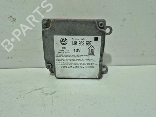 Used ECU airbags ECU airbags VW PASSAT B5 (3B2) 1.9 TDI (110 hp) 31067472 31067472