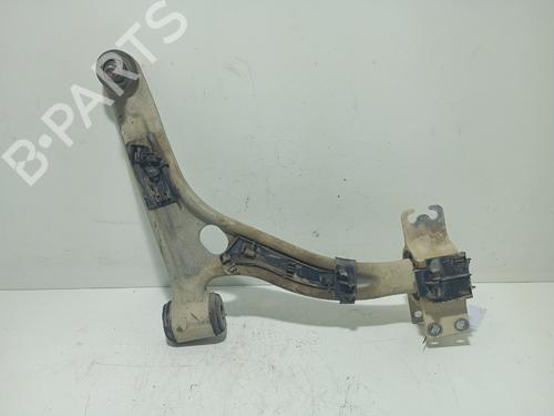 Used Right front suspension arm MERCEDES-BENZ A-CLASS (W176) A 180 CDI (176.000) (109 hp) 30814752
