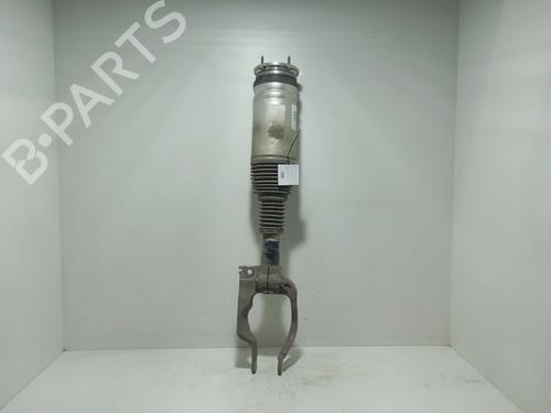 Used Left front shock absorber Left front shock absorber LAND ROVER RANGE ROVER SPORT II (L494) 2.0 P400e PHEV 4x4 (404 hp) 31258797 31258797