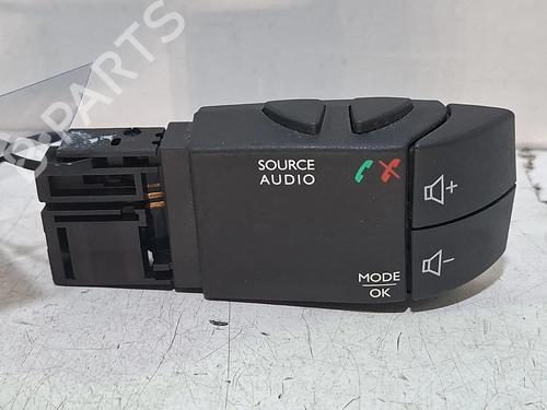 Used Steering wheel controls RENAULT CLIO IV (BH_) 0.9 TCe 75 (BHNP) (76 hp) 31263244