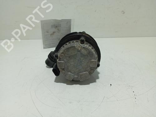 Used Auxiliary water pump Auxiliary water pump MERCEDES-BENZ C-CLASS (W205) C 220 BlueTEC / d (205.002, 205.004) (170 hp) 31334487 31334487