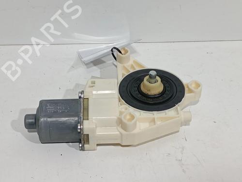 Used Right front window motor Right front window motor MERCEDES-BENZ A-CLASS (W176) A 180 CDI (176.007) (109 hp) 31585624 31585624