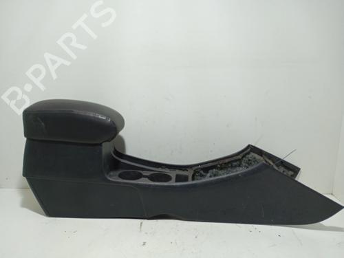 Used Armrest / Center console Armrest / Center console TOYOTA COROLLA (_E12_) 1.4 D (NDE120_, NDE120R) (90 hp) 31793356 31793356