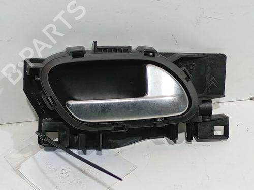 Used Rear right interior door handle Rear right interior door handle PEUGEOT 2008 II (UD_, US_, UY_, UJ_, UR_, UC_) [2019-2026] 31806620 31806620