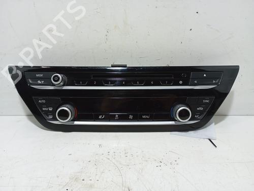 Used Climate control BMW 5 Touring (G31) 530 d (265 hp) 23479672