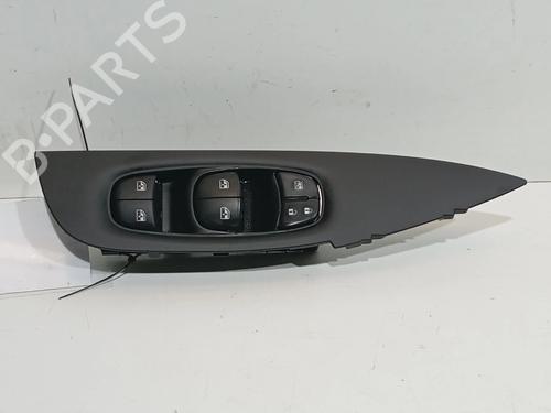 Used Left front window switch NISSAN QASHQAI II (J11, J11_) [2013-2026]  31863007