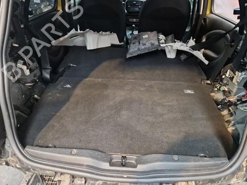 BP31999882I33 main image