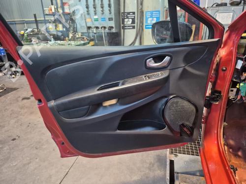Used Front left panel Front left panel RENAULT CLIO IV Grandtour (KH_) 1.5 dCi 75 (75 hp) 32029294 32029294