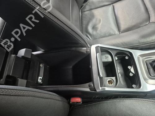 Armrest / Center console VOLVO XC70 II (136) D4 | BP32236246I20