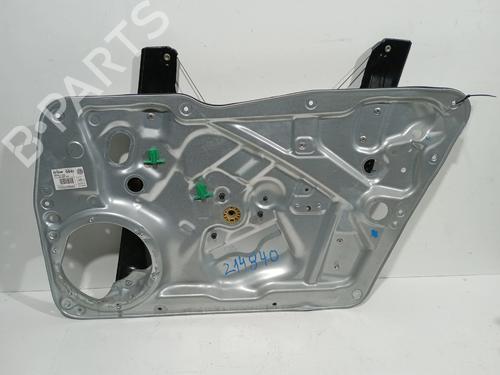 Used Front right window mechanism Front right window mechanism VW TIGUAN (5N_) 2.0 TDI (150 hp) 32453772 32453772