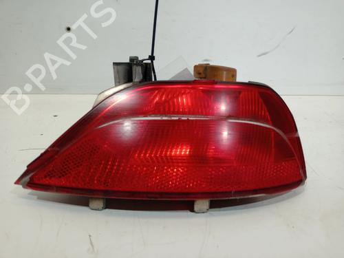rear-fog-light-renault-megane-iv-grandtour-k9amn_-2016-33040813 main image