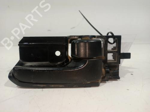 Used Front right interior door handle Front right interior door handle TOYOTA HILUX VII Pickup (_N1_, _N2_, _N3_) 2.5 D-4D 4WD (KUN25) (144 hp) 33217447 33217447