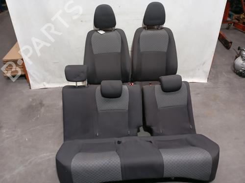 Used Seats set Seats set TOYOTA YARIS (_P15_) 1.5 (NCP150_) (109 hp) 33275035 33275035