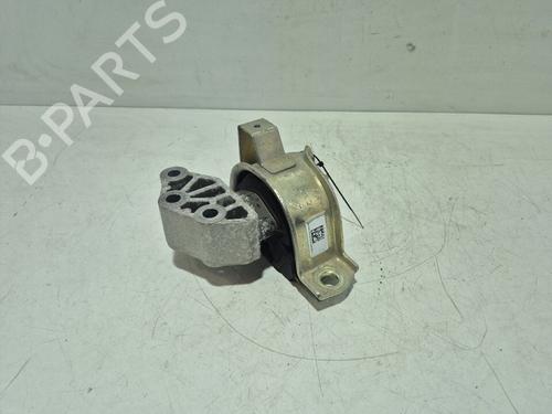 Used Engine mount Engine mount ABARTH 500 / 595 / 695 1.4 (312.AXY11, 312.AXY1A) (145 hp) 27656201 27656201