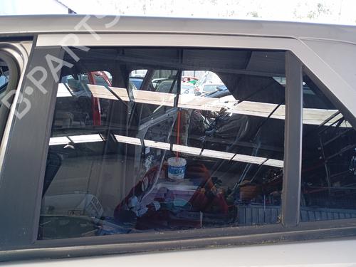 Used Rear left door window Rear left door window 33675708 33675708