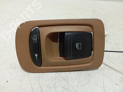 Used Right front window switch Right front window switch PORSCHE CAYENNE (9PA) S 4.5 (340 hp) 33461677 33461677