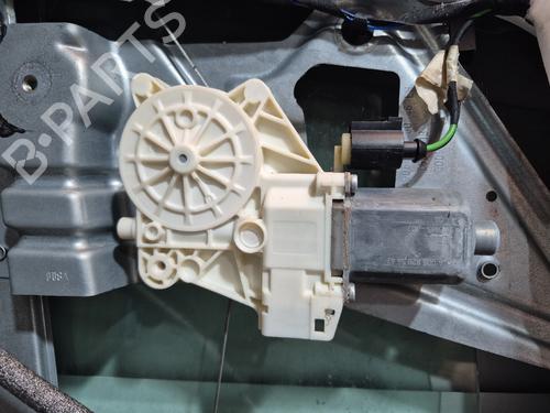 Used Left front window motor Left front window motor 33695522 33695522