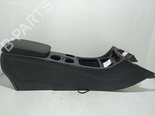 Used Armrest / Center console Armrest / Center console 33288858 33288858