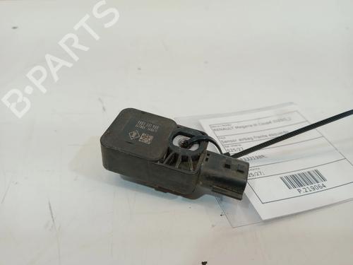 Used Electronic module Electronic module RENAULT MEGANE III Coupe (DZ0/1_) 1.5 dCi (DZ09, DZ0D, DZ1F, DZ1G, DZ14, DZ29) (110 hp) 33621825 33621825