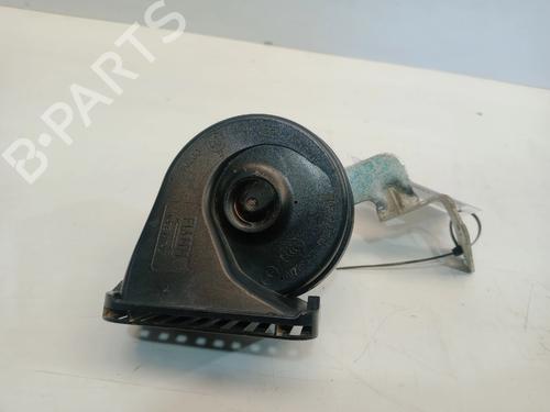 horn-volvo-xc40-536-2017-29429394 main image