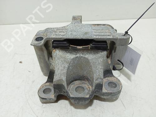 Used Gearbox mount Gearbox mount VOLVO XC40 (536) D3 (150 hp) 26736704 26736704