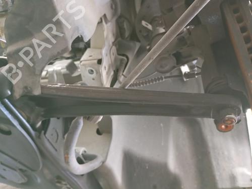 Used Left front suspension arm Left front suspension arm 35818897 35818897