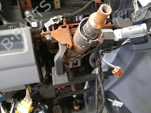 Used Steering column Steering column 35818885 35818885