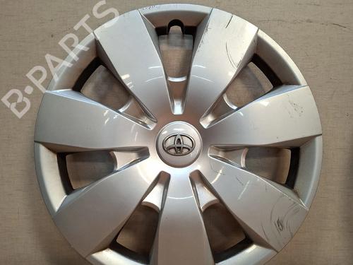 Used Hub cap Hub cap TOYOTA AURIS (_E15_) 1.4 D-4D (NDE150_, NDE150R) (90 hp) 35984503 35984503