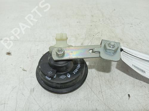 horn-dacia-duster-hs_-2010-2011-2012-2013-2014-2015-2016-2017-2018-36237275 main image