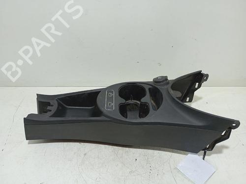 Used Armrest / Center console Armrest / Center console 26317030 26317030