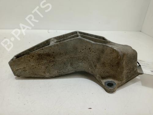 Used Engine mount Engine mount 37031715 37031715