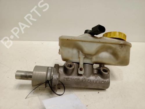Used Brake master cylinder Brake master cylinder 37081094 37081094