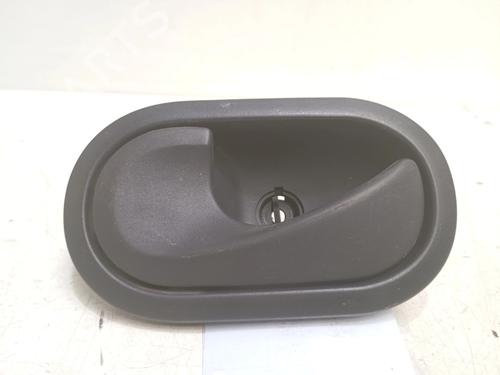Venstre fortil invendig håndtag Venstre fortil invendig håndtag RENAULT MASTER III Van (FV) 2.3 dCi 165 RWD (FV0P, FV0U, FV10, FV12, FV1E) (163 hp) 37220021 37220021