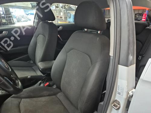 Used Seats set Seats set AUDI A1 Sportback (8XA, 8XF) 1.0 TFSI (82 hp) 39103958 39103958