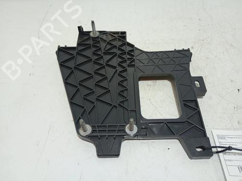 Used Support Support RENAULT MEGANE IV Grandtour (K9A/M/N_) 1.2 TCe 130 (K9MR) (130 hp) 37684839 37684839