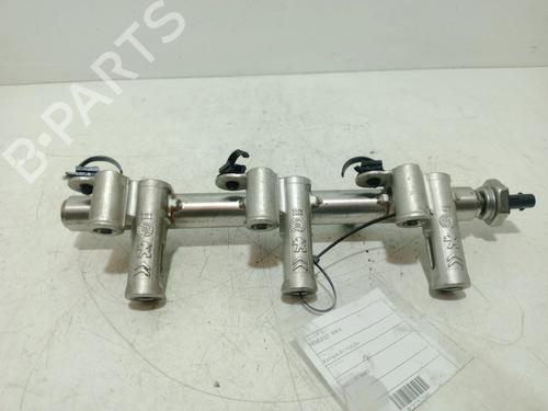 Used Injection rail Injection rail 31289473 31289473
