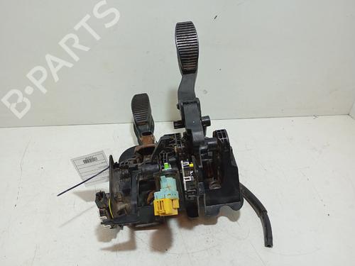 Used Pedal Pedal FIAT 500 C (312_) 1.0 Mild Hybrid (312.AYD1B) (69 hp) 38224145 38224145
