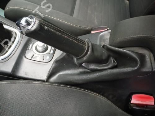 Used Hand brake Hand brake RENAULT MEGANE III Grandtour (KZ0/1) 1.5 dCi (KZ09, KZ0D, KZ1G, KZ29, KZ14, KZ1W, KZ10, KZ1F,... (110 hp) 38336931 38336931